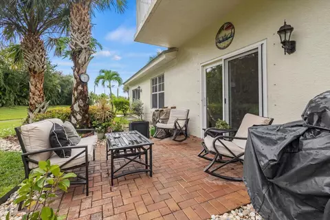2516 Creekside Dr, Fort Pierce, FL 34981