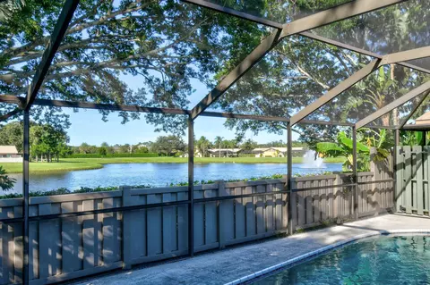 5671 Golden Eagle Cir, Palm Beach Gardens, FL 33418