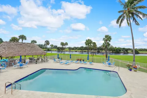 336 Golfview Rd #215, North Palm Beach, FL 33408