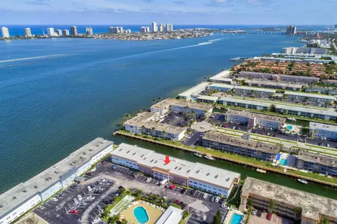110 Shore #312, North Palm Beach, FL 33408
