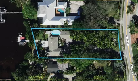 19175 Riverside, Tequesta, FL 33469