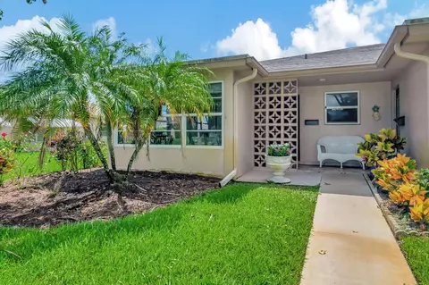 1335 High Point Way SE #A, Delray Beach, FL 33445