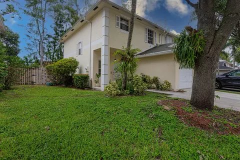 116 Baldwin Blvd, Greenacres, FL 33463