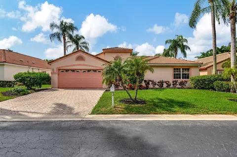 108 Egret Cir, Greenacres, FL 33413