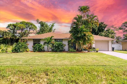 6004 Bamboo Dr, Fort Pierce, FL 34982
