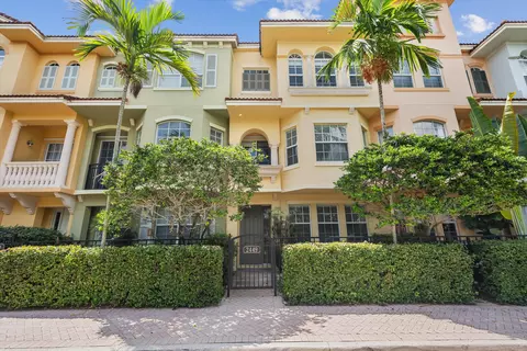 2449 San Pietro Cir, Palm Beach Gardens, FL 33410