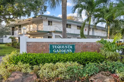 9 Garden St #206J, Tequesta, FL 33469