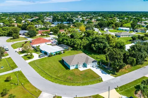 2125 SE Shipping Rd, Port Saint Lucie, FL 34952