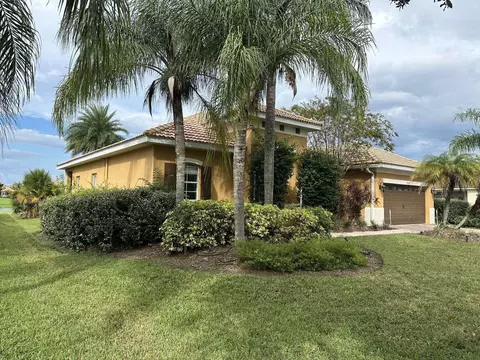 3639 Northwoods Dr, Kissimmee, FL 34746