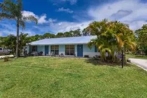 4383 Chesapeake Bay Dr, Stuart, FL 34997