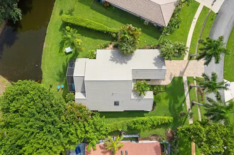 10238 Crosswind Rd, Boca Raton, FL 33498