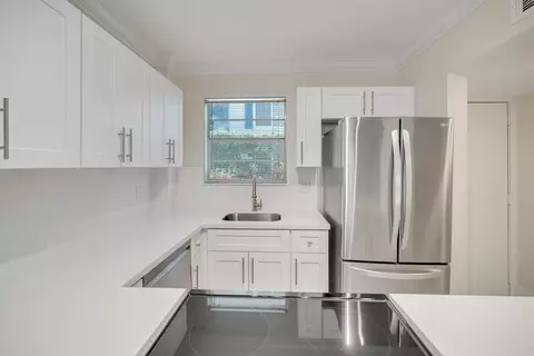 646 Snug Harbor Dr #H106, Boynton Beach, FL 33435