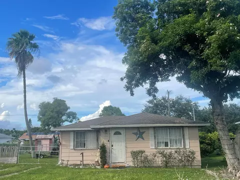 1904 Rosarita Ave, Fort Pierce, FL 34946