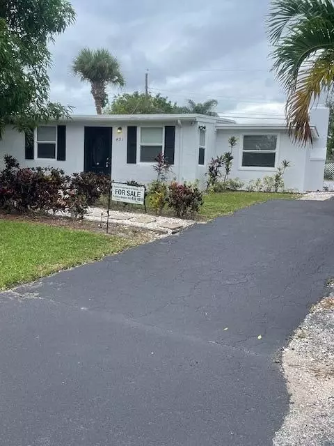 431 Ficus Tree, Lantana, FL 33462