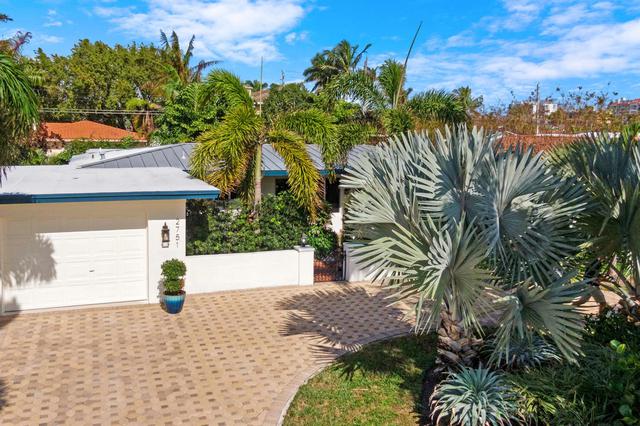 2751 NE 7th St, Pompano Beach, FL 33062