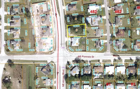 405 NE Airoso Blvd, Port St Lucie, FL 34983
