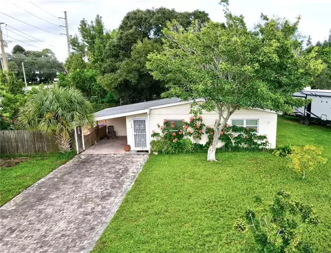 2624 2nd St SW, Vero Beach, FL 32962