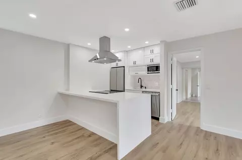28 Crossings Cir #F, Boynton Beach, FL 33435