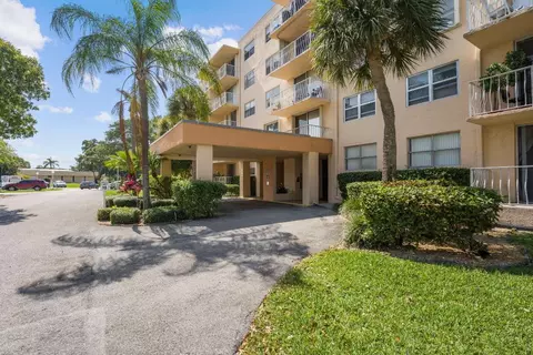500 Executive Center Dr #4-J, West Palm Beach, FL 33401