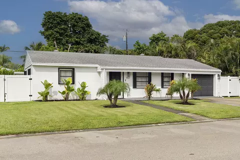 1507 N M, Lake Worth Beach, FL 33460