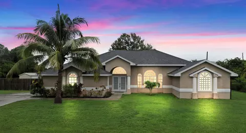 101 SW Hawthorne Cir, Port Saint Lucie, FL 34953
