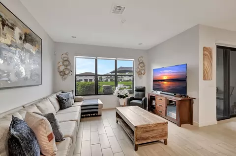 8660 Antarus, Lake Worth, FL 33467