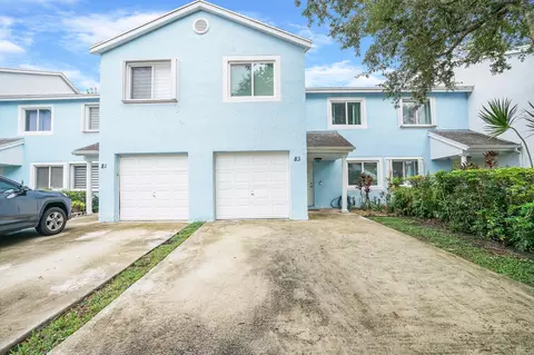 83 Fairway Ln, Royal Palm Beach, FL 33411