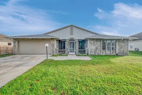254 SW Glenwood Dr, Port Saint Lucie, FL 34984