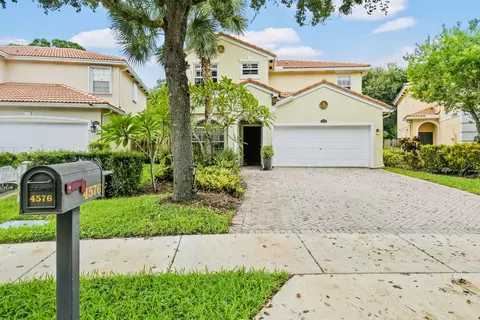4576 Thornwood Cir, Palm Beach Gardens, FL 33418