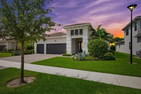 5365 Saint Vincent Ln, Westlake, FL 33470
