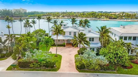 81 Lighthouse, Jupiter Inlet Colony, FL 33469