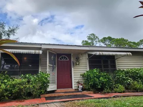 365 Tangerine Dr, Loxahatchee Groves, FL 33470