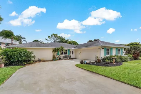 18285 SE Courtview Cir, Jupiter, FL 33469