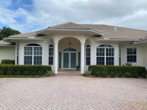 8199 SE Woodlake, Hobe Sound, FL 33455
