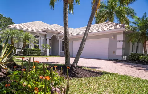 4537 NW Red Bay Cir, Jensen Beach, FL 34957
