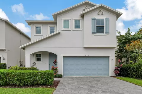 1823 Lake Cove Dr, Lake Worth Beach, FL 33460