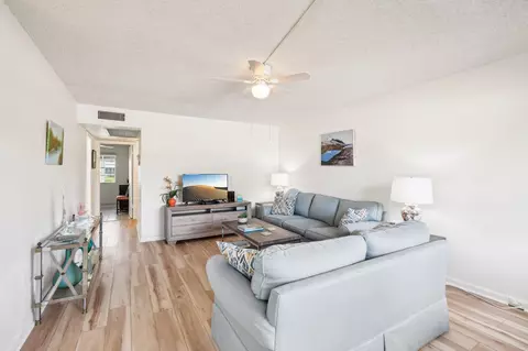 183 Northampton J, West Palm Beach, FL 33417