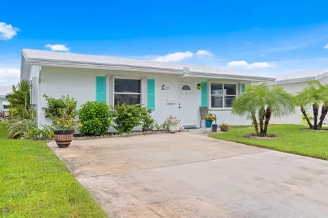 2195 SW 13th Ave, Boynton Beach, FL 33426