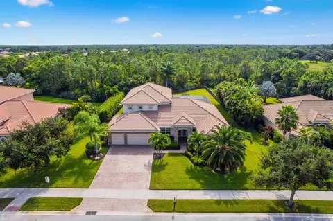 7445 SE Belle Maison Dr, Stuart, FL 34997