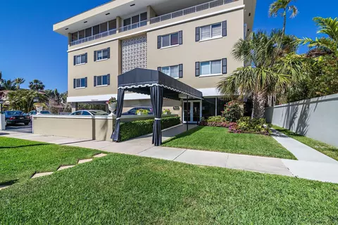227 Brazilian Ave #3A, Palm Beach, FL 33480