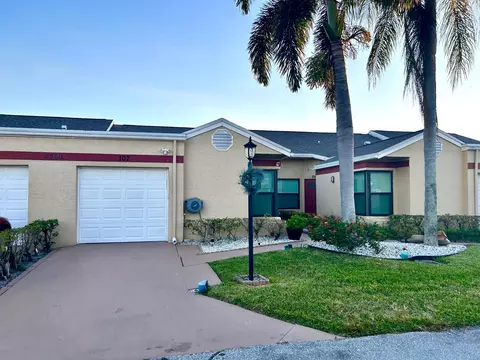 4560 Amherst Cir #107, West Palm Beach, FL 33417