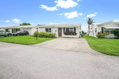 1008 Leisure Ln, Boynton Beach, FL 33426