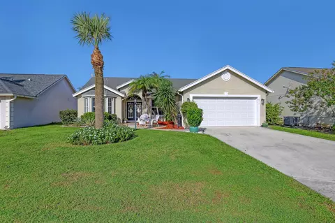 1611 Yachtman Pl, Wellington, FL 33414