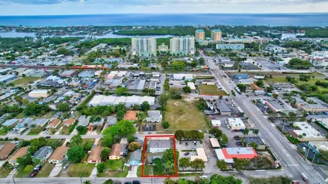 322 NE 1st St, Boynton Beach, FL 33435