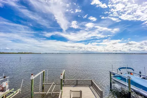 1256 Nettles Blvd, Jensen Beach, FL 34957