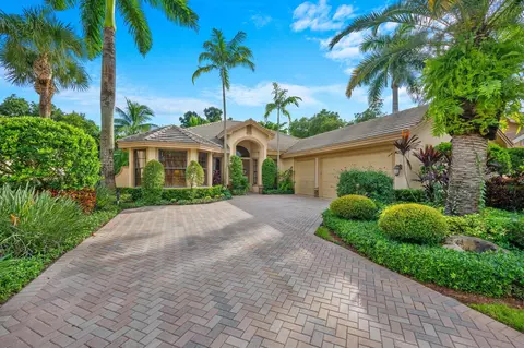 10279 Trianon Pl, Wellington, FL 33449