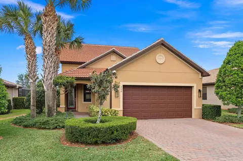 258 SE Courances Dr, Port Saint Lucie, FL 34984