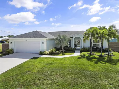 476 SE Nome Dr, Port Saint Lucie, FL 34984