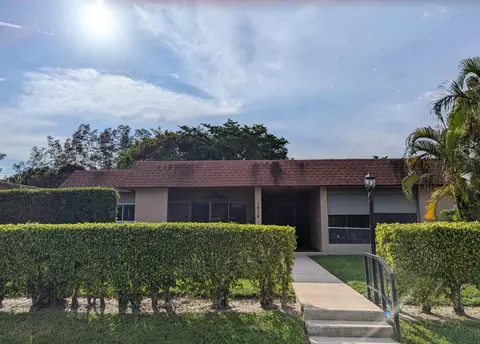 1914 Palmland #B, Boynton Beach, FL 33436