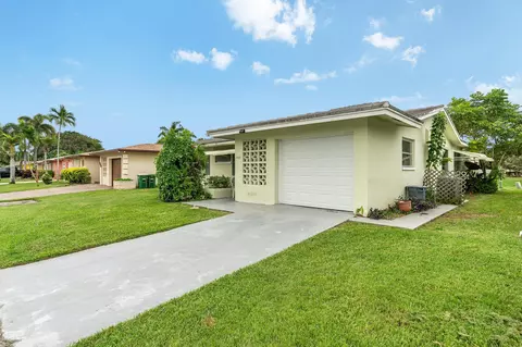 4918 NW 58th St, Tamarac, FL 33319